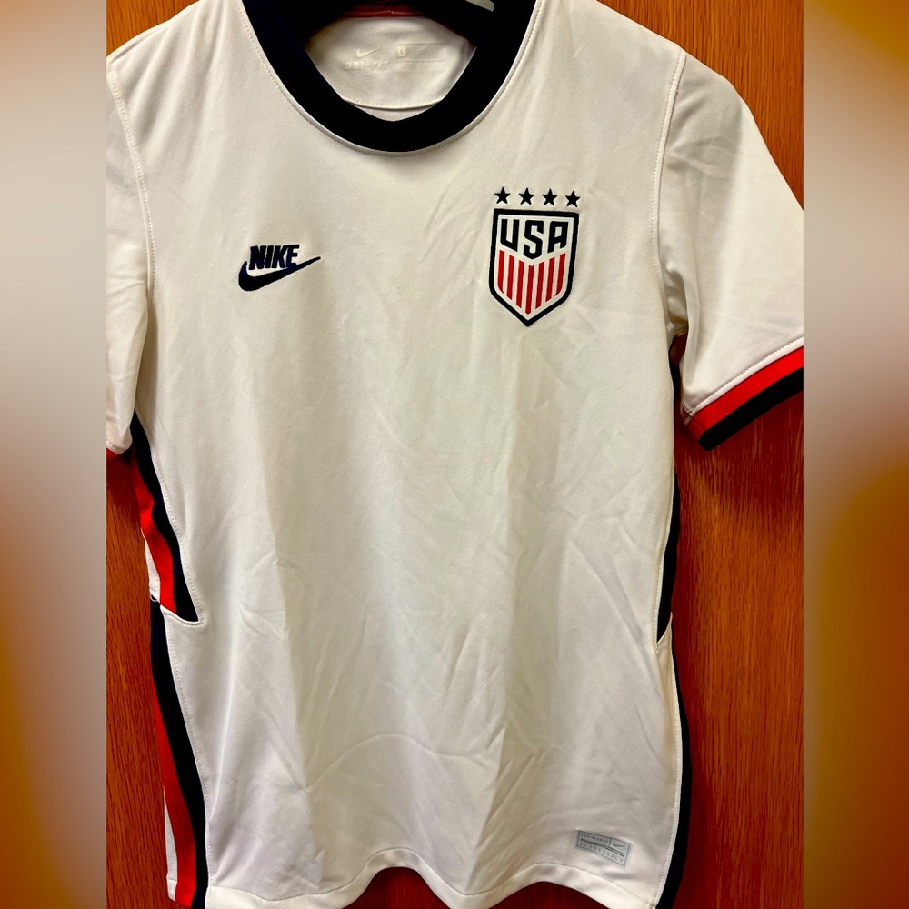 Nike boys USA soccer jersey